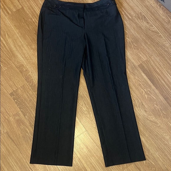 Larry Levine Elegant gray Straight Leg Trousers size 16 excellent condition - Picture 1 of 5